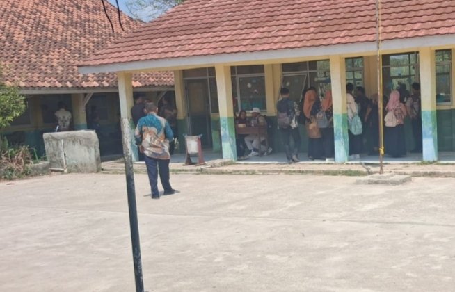 Disdik Karawang Gelar Monev Dana BOS di Jayakerta, Dorong Pengelolaan Anggaran Lebih Transparan