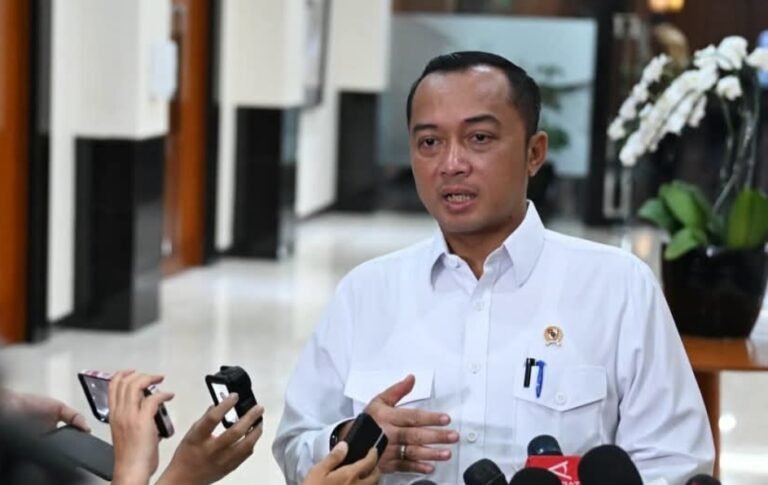 Mensesneg Prasetyo Hadi Buka Suara soal Upah Pengupas Bawang Rp700 Ribu per Kilogram