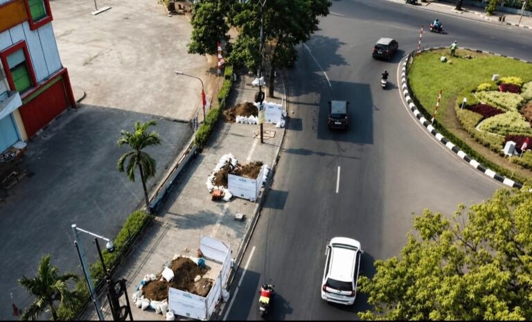Pemkab Karawang Mulai Tata Kabel Telekomunikasi, Jaringan Udara Dialihkan ke Bawah Tanah   