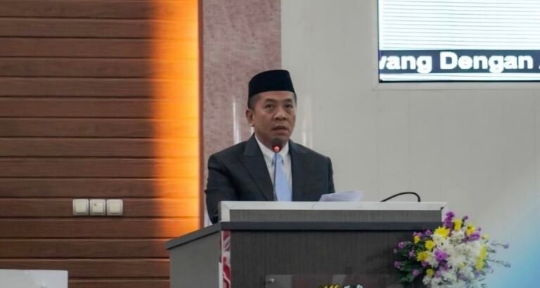Bupati Aep Hadiri Rapat Paripurna DPRD, Bahas Raperda Ketertiban Umum dan Kearsipan   