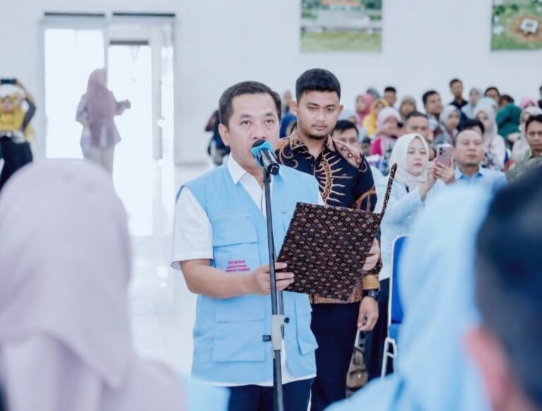 Bupati Aep Kukuhkan Tim Penggerak Literasi Daerah, Dorong Peningkatan Kualitas SDM Karawang   