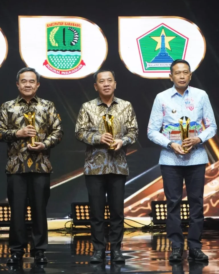 Bupati Aep Syaepuloh Raih Pemimpin Daerah Awards 2026 Kategori Pelayanan Publik Bidang Pendidikan