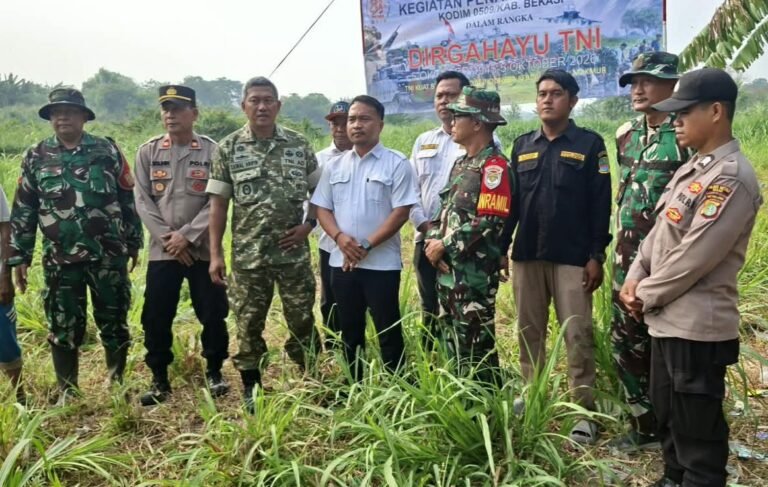 Sambut HUT TNI ke-81, TNI dan Warga Tanam 100 Pohon di Bantaran Citarum