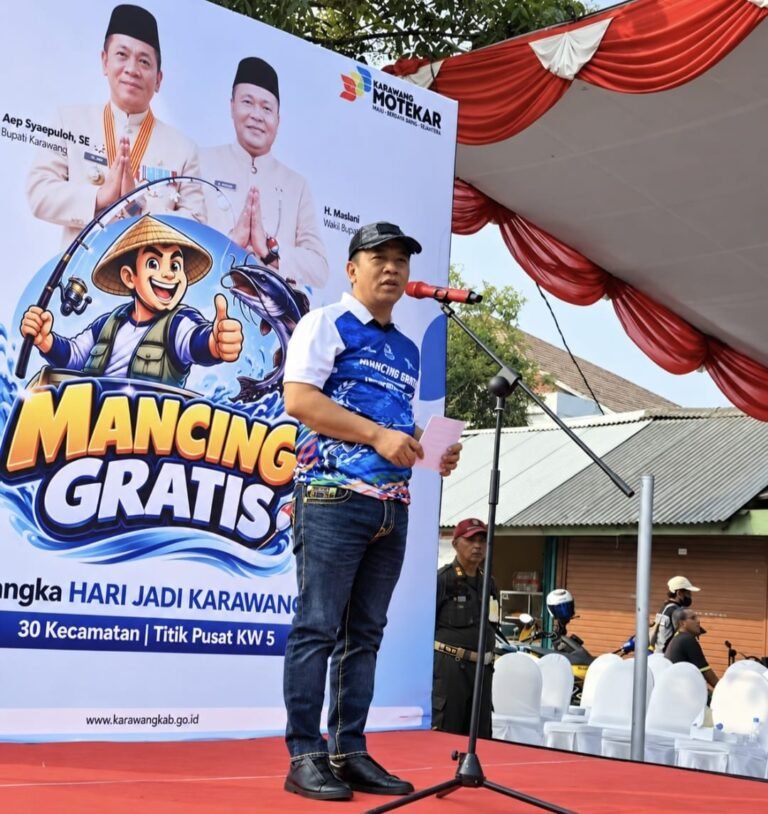 Bupati Karawang H. Aep Syaepuloh Gelar Mancing Gratis Serentak di 30 Kecamatan   