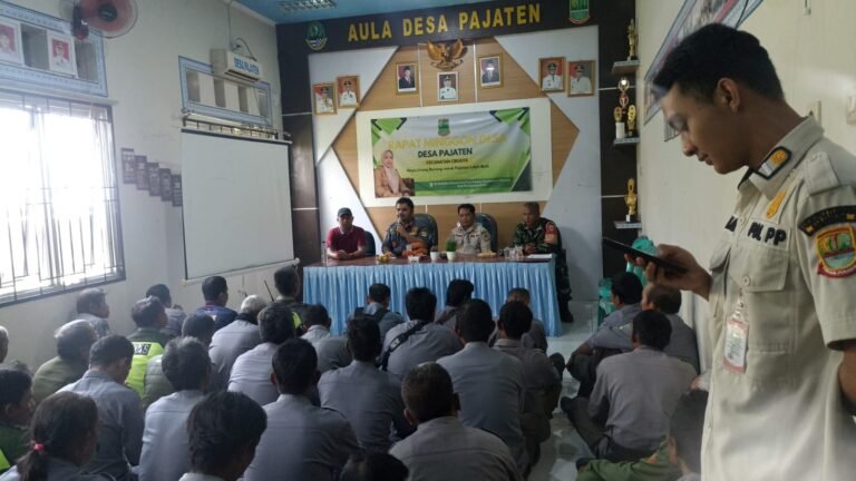Pembinaan Linmas Se-Kecamatan Cibuaya Digelar, Hj. Nurhenni: Tambah Ilmu dan Semangat Bertugas