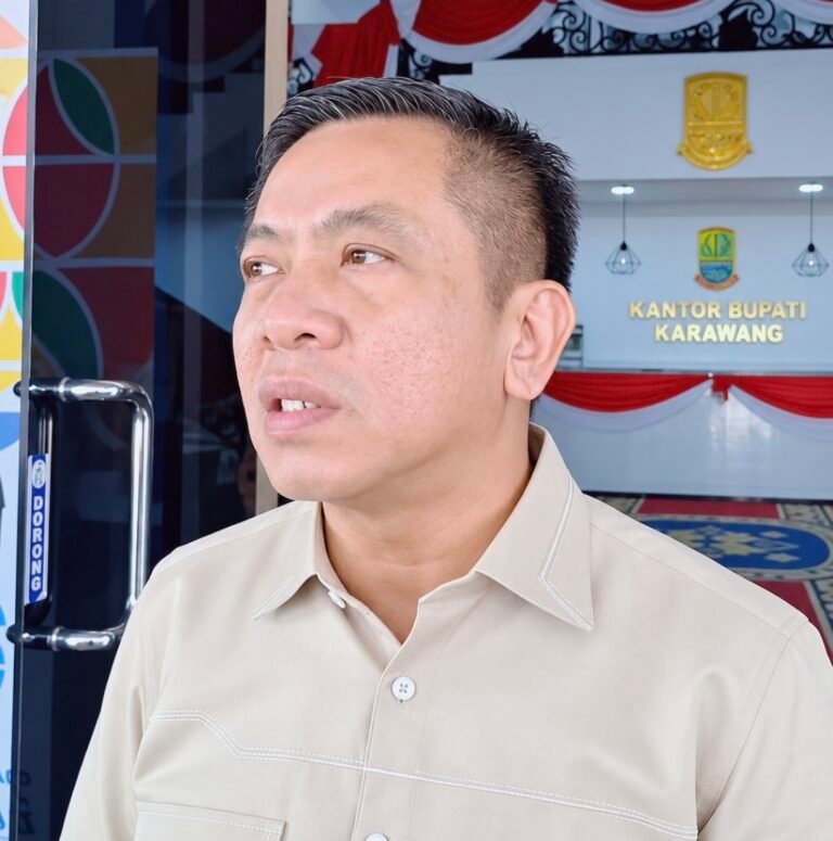Bupati Aep Siapkan Penataan Jalan Tuparev untuk Dukung UMKM Karawang   